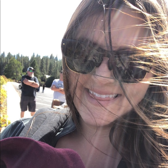 Meet your Posher, Kenzee - Picture 1 of 1